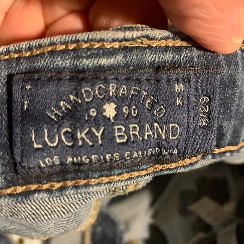 Women’s Lucky Brand Jeans - Picture 5 of 6